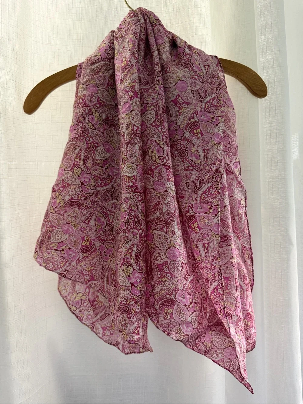 Wyoming Traders 100% Silk Pink Floral Paisley Scarf Wrap Shawl 42” Square